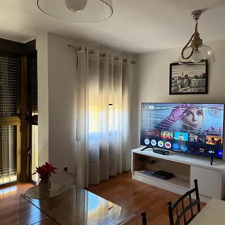 En Luis Montoto, Nervión. Céntrico Appartement