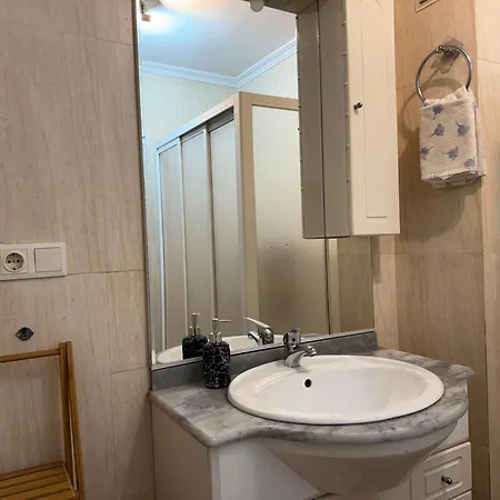 Appartement En Luis Montoto, Nervión. Céntrico *