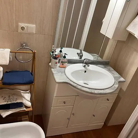 Apartamento En Luis Montoto, Nervión. Céntrico Sevilla