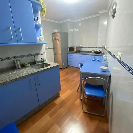 Apartamento En Luis Montoto, Nervión. Céntrico Sevilla