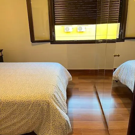 En Luis Montoto, Nervión. Céntrico