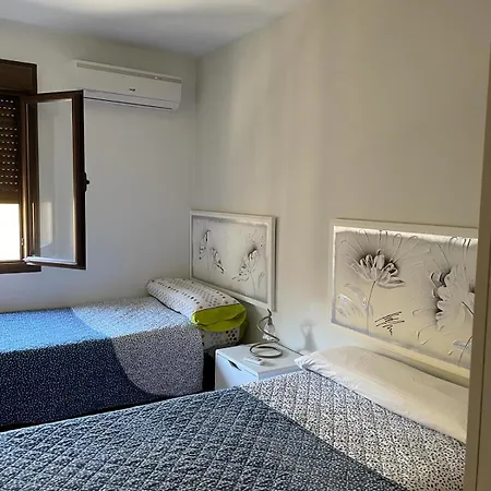 En Luis Montoto, Nervión. Céntrico Apartamento